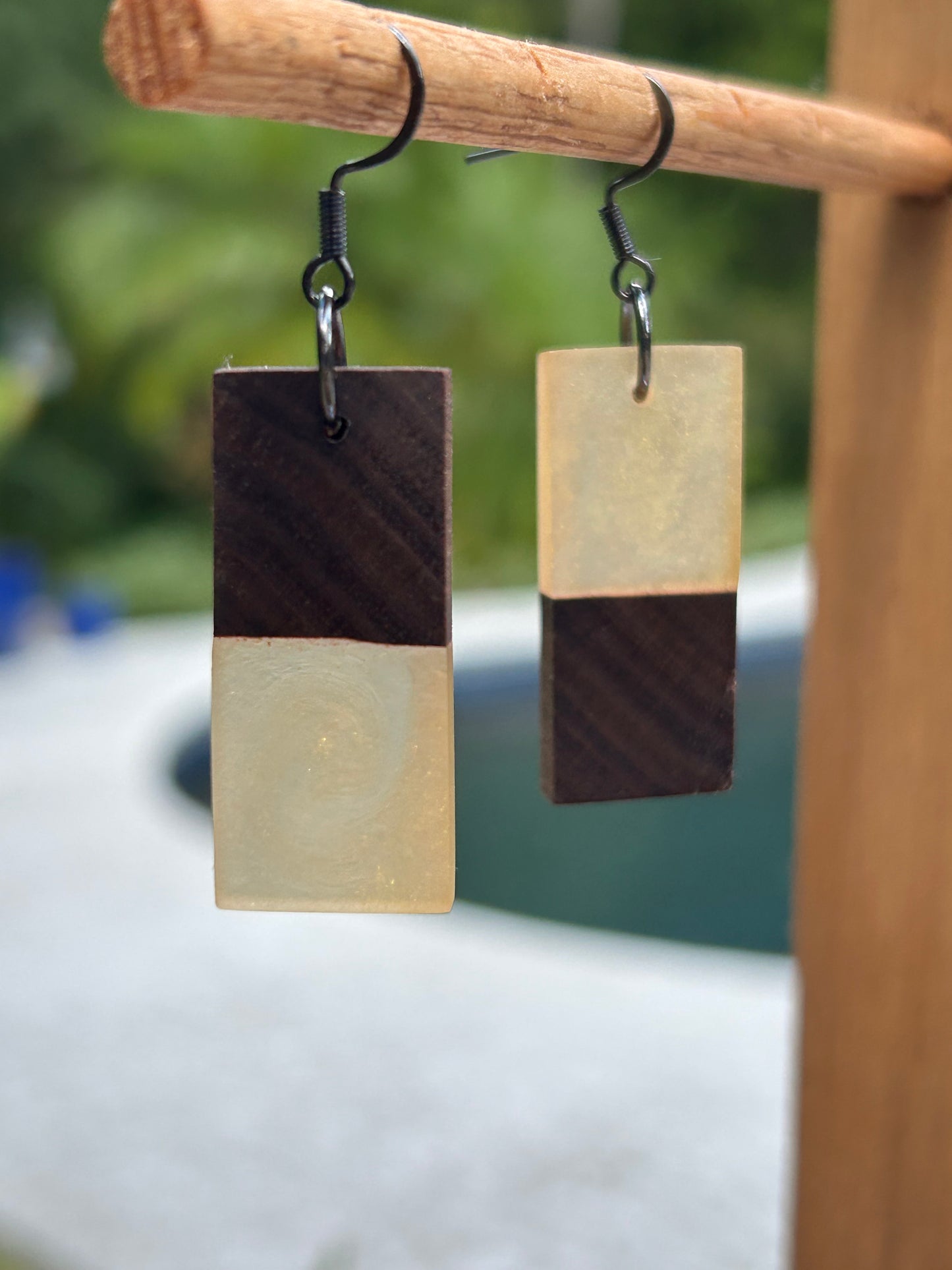 Walnut w/ Aureolin Yellow Opposite