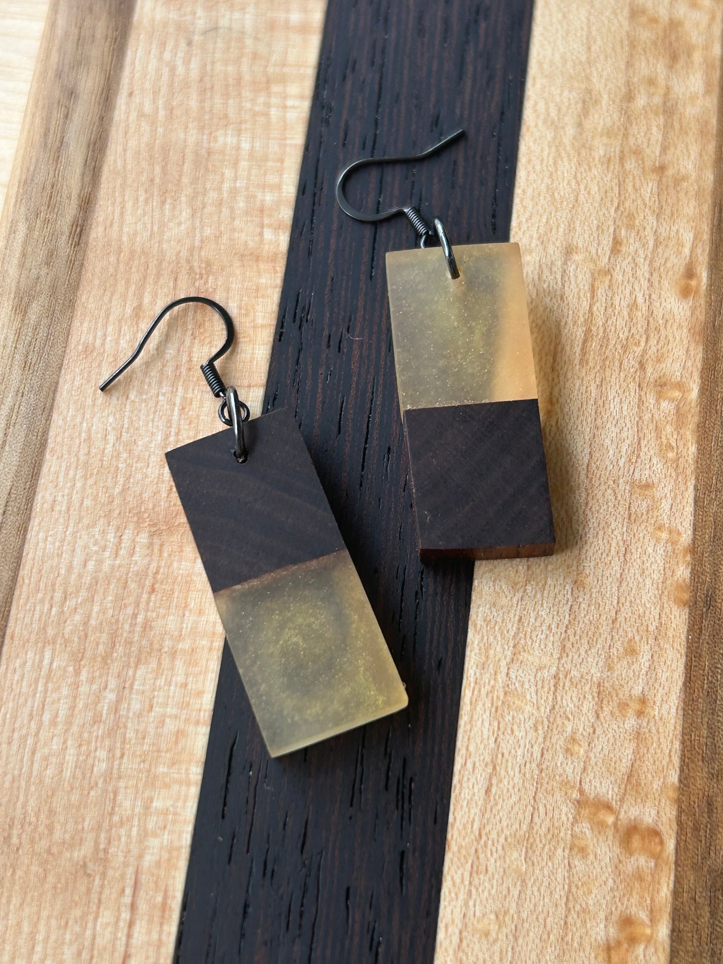 Walnut w/ Aureolin Yellow Opposite