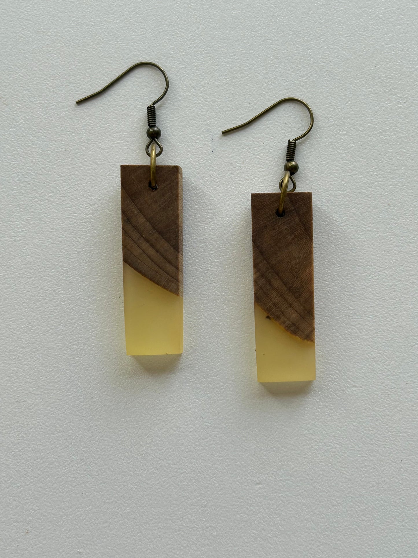 Maple w/ Aureolin Yellow Shorty