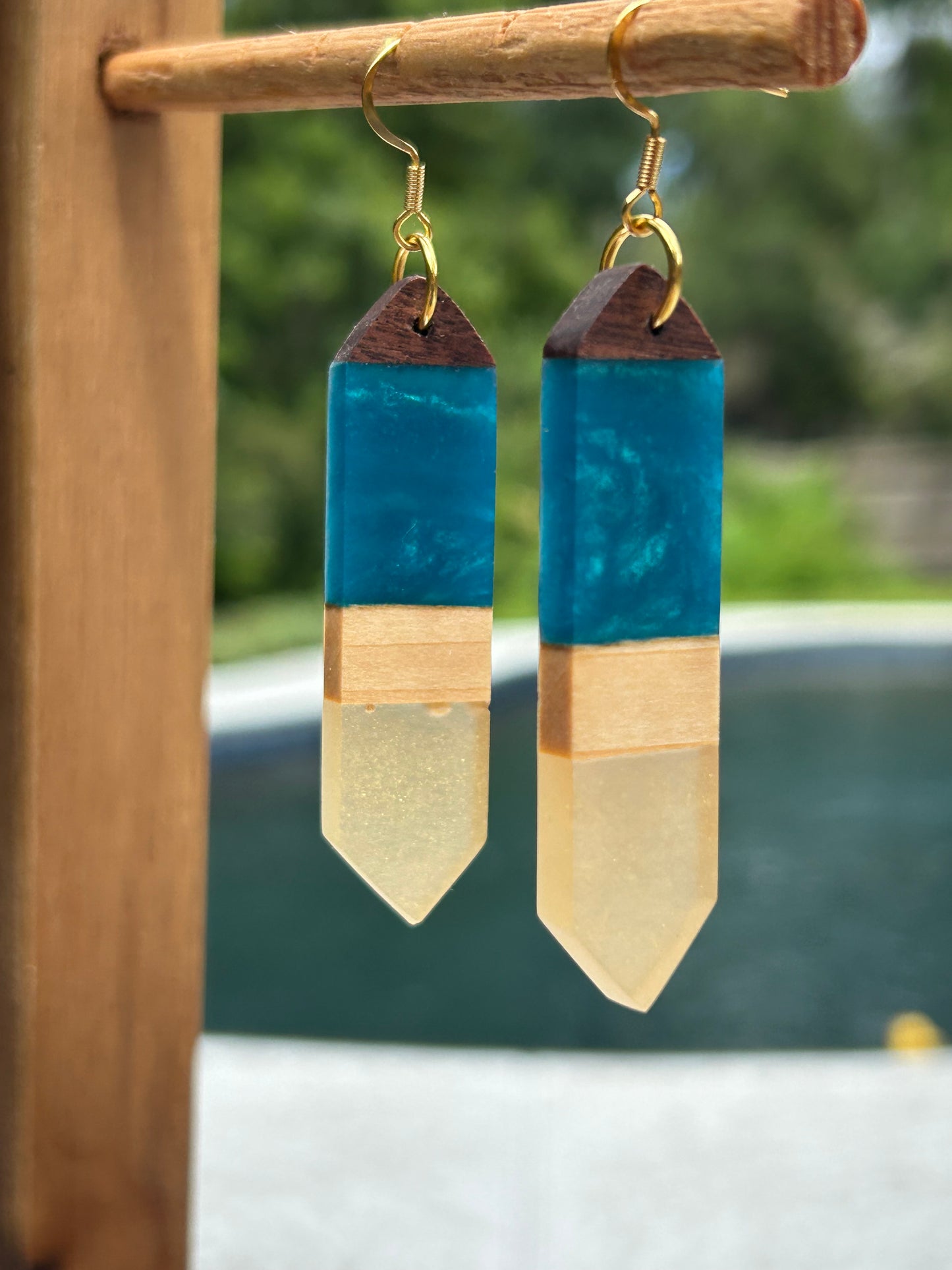 Jags Teal and Gold Dangle