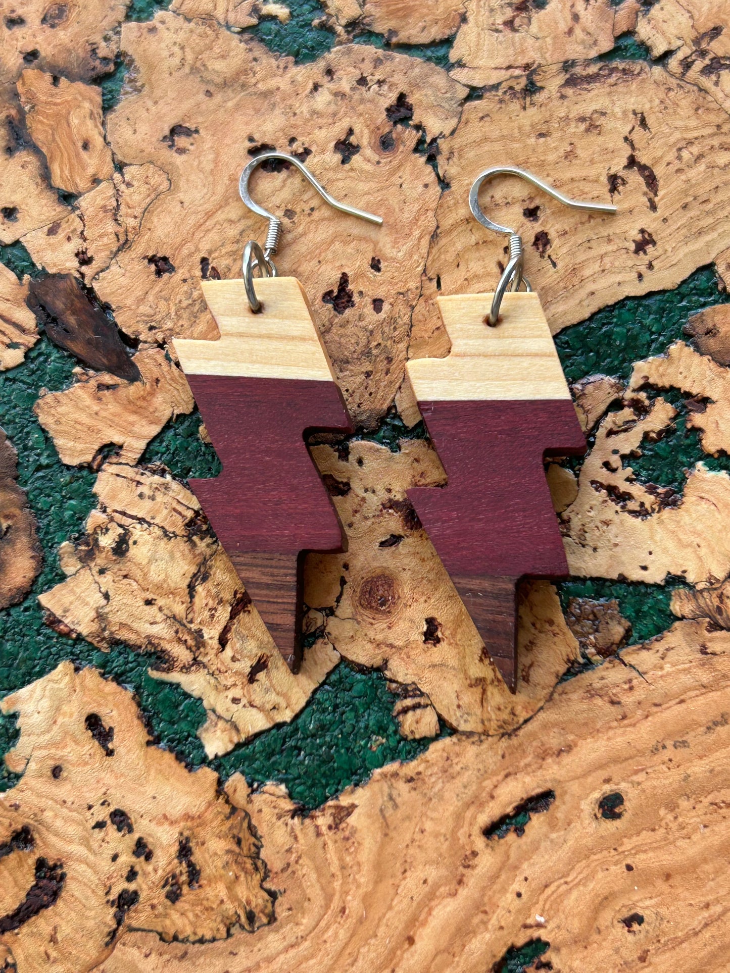 Striped Wood Bolt