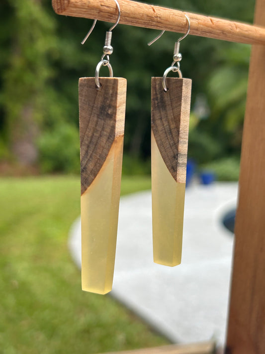 Maple w/ Aureolin Yellow Skinny