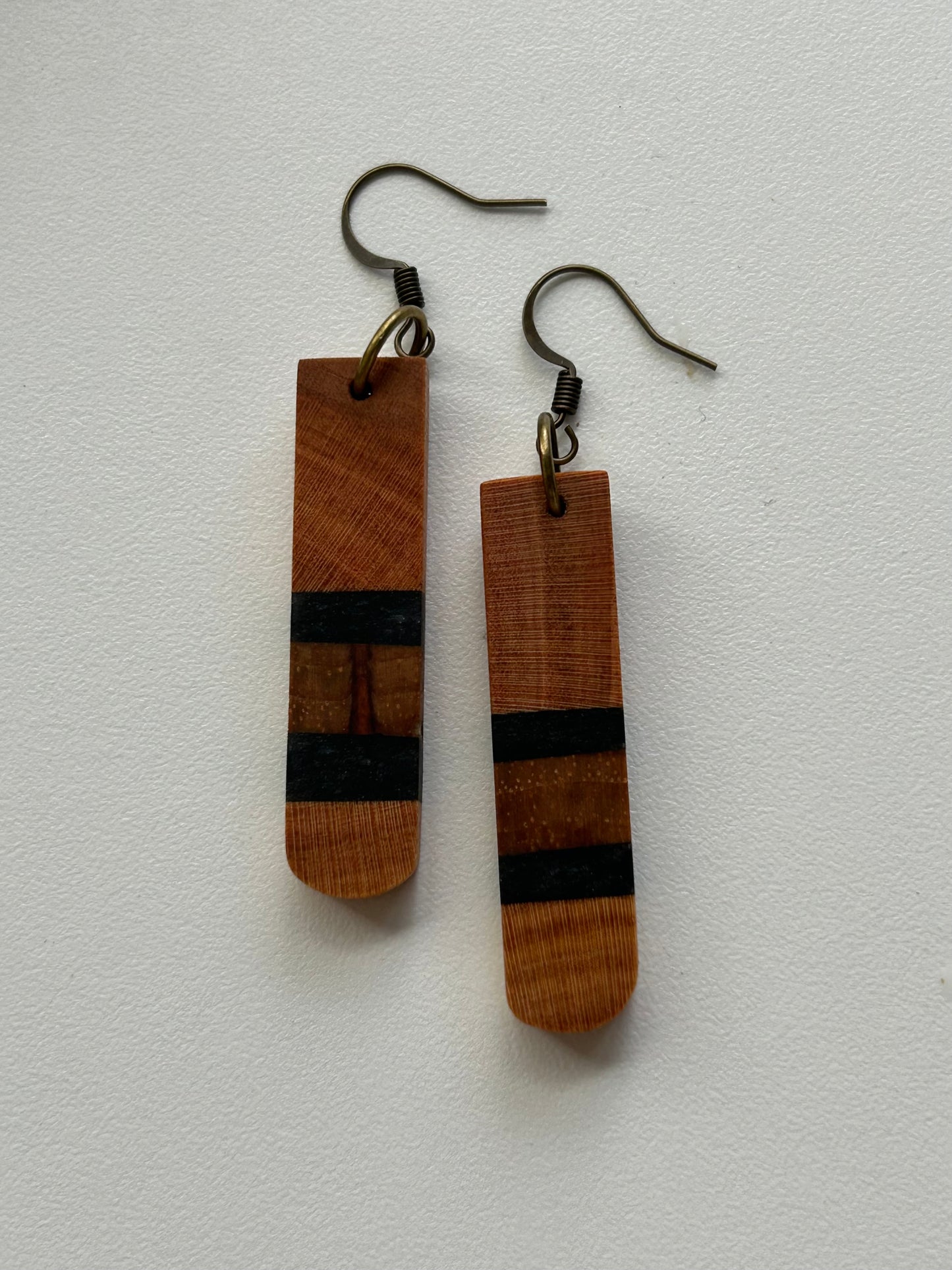 Cherry and Pecan w/ Black Onyx Stripes Shorty